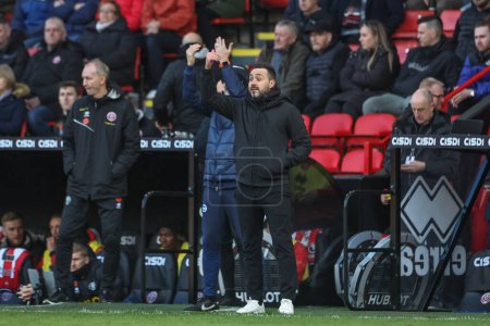 Photo for Roberto De Zerbi manager of Brighton & Hove Albion gives his team instructions during the Premier League match Sheffield United vs Brighton and Hove Albion at Bramall Lane, Sheffield, United Kingdom, 18th February 202 - Royalty Free Image