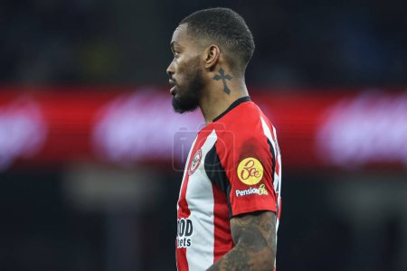 Photo for Neck tattoo of Ivan Toney of Brentford during the Premier League match Manchester City vs Brentford at Etihad Stadium, Manchester, United Kingdom, 20th February 202 - Royalty Free Image