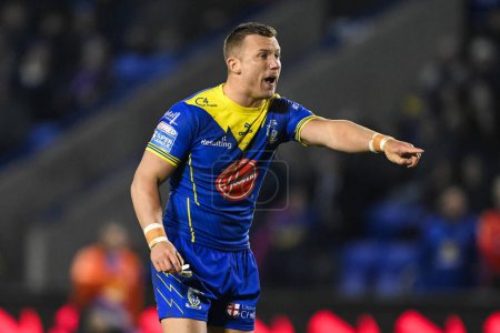 Photo for Josh Drinkwater of Warrington Wolves gives his team instructions during the Betfred Super League Round 2 match Warrington Wolves vs Hull FC at Halliwell Jones Stadium, Warrington, United Kingdom, 23rd February 202 - Royalty Free Image
