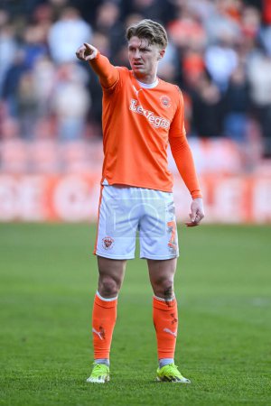 Photo for George Byers of Blackpool gives his team instructions during the Sky Bet League 1 match Blackpool vs Bolton Wanderers at Bloomfield Road, Blackpool, United Kingdom, 24th February 202 - Royalty Free Image