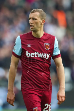 Photo for Tom Souek of West Ham United during the Premier League match West Ham United vs Aston Villa at London Stadium, London, United Kingdom, 17th March 2024 - Royalty Free Image