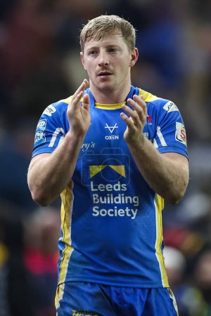 Photo for Lachlan Miller of Leeds Rhinos applauds the fans at the end of the Betfred Super League Round 5 match Leeds Rhinos vs St Helens at Headingley Stadium, Leeds, United Kingdom, 15th March 202 - Royalty Free Image