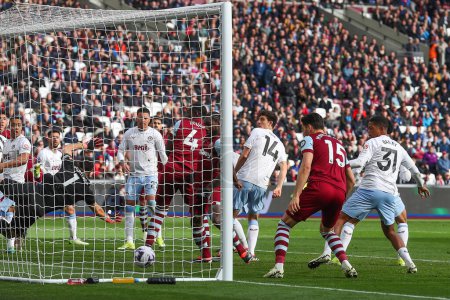 Photo for Michail Antonio of West Ham United scores to make it 2-0 during the Premier League match West Ham United vs Aston Villa at London Stadium, London, United Kingdom, 17th March 202 - Royalty Free Image