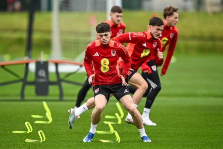 Photo for Daniel James of Wales during warms up ahead of the Wales open training session at Vale Resort Training complex, Hensol, United Kingdom, 20th March 2024 - Royalty Free Image
