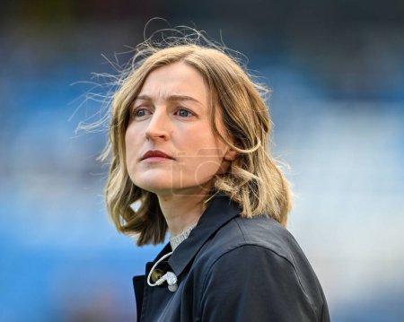 Photo for Former Manchester City footballer Ellen White pitch side, during the The FA Women's Super League match Manchester City Women vs Manchester United Women at Etihad Stadium, Manchester, United Kingdom, 23rd March 202 - Royalty Free Image