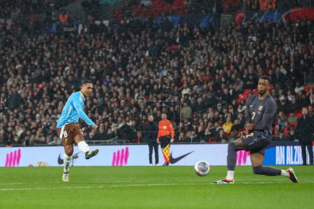 Photo for Youri Tielemans of Belgium scores to make it 0-1 during the International Friendly match England vs Belgium at Wembley Stadium, London, United Kingdom, 26th March 202 - Royalty Free Image