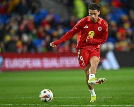 Photo for Brennan Johnson of Wales in the pregame warmup session during the UEFA Euro Qualifiers Eliminator Group A match Wales vs Poland at Cardiff City Stadium, Cardiff, United Kingdom, 26th March 202 - Royalty Free Image
