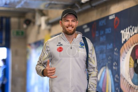 Photo for Lachlan Fitzgibbon of Warrington Wolves arrives ahead of the Betfred Super League match Warrington Wolves vs Catalans Dragons at Halliwell Jones Stadium, Warrington, United Kingdom, 30th March 202 - Royalty Free Image