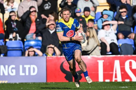 Photo for Matt Dufty of Warrington Wolves makes a break during the Betfred Super League match Warrington Wolves vs Catalans Dragons at Halliwell Jones Stadium, Warrington, United Kingdom, 30th March 202 - Royalty Free Image