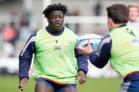 Photo for Asher Opoku-Fordjour of Sale Sharks warms up before the  Gallagher Premiership match Sale Sharks vs Exeter Chiefs at Salford Community Stadium, Eccles, United Kingdom, 31st March 202 - Royalty Free Image