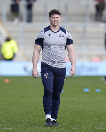 Photo for Ben Curry of Sale Sharks warms up before the Gallagher Premiership match Sale Sharks vs Exeter Chiefs at Salford Community Stadium, Eccles, United Kingdom, 31st March 202 - Royalty Free Image