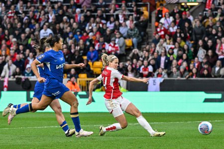 Photo for Clo Lacasse of Arsenal Women has a shot at goal during the FA Women's League Cup Final match Arsenal Women vs Chelsea FC Women at Molineux, Wolverhampton, United Kingdom, 31st March 2024 - Royalty Free Image