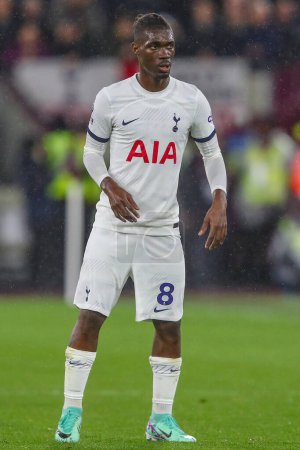 Photo for Yves Bissouma of Tottenham Hotspur during the Premier League match West Ham United vs Tottenham Hotspur at London Stadium, London, United Kingdom, 2nd April 202 - Royalty Free Image