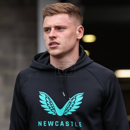 Photo for Harvey Barnes of Newcastle United arrives during the Premier League match Newcastle United vs Everton at St. James's Park, Newcastle, United Kingdom, 2nd April 202 - Royalty Free Image