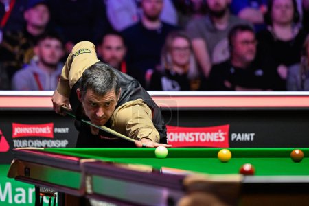 Photo for Ronnie O'Sullivan takes a shot, during the Johnstones Paint Tour Championship at Manchester Central, Manchester, United Kingdom, 3rd April 2024 - Royalty Free Image
