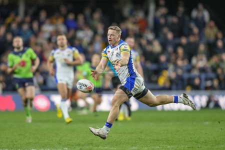 Photo for Lachlan Miller of Leeds Rhinos fails to catch the ball during the Betfred Super League Round 7 match Leeds Rhinos vs Warrington Wolves at Headingley Stadium, Leeds, United Kingdom, 5th April 202 - Royalty Free Image
