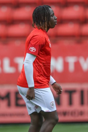 Photo for Fbio Jal of Barnsley in the pregame warmup session during the Sky Bet League 1 match Charlton Athletic vs Barnsley at The Valley, London, United Kingdom, 6th April 2024 - Royalty Free Image