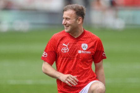 Photo for Herbie Kane of Barnsley in the pregame warmup session during the Sky Bet League 1 match Charlton Athletic vs Barnsley at The Valley, London, United Kingdom, 6th April 202 - Royalty Free Image
