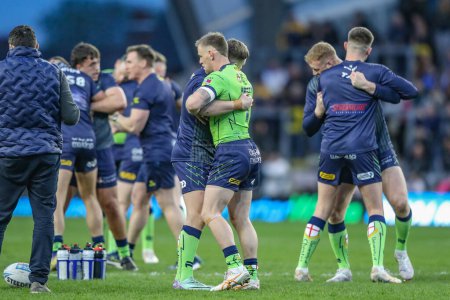 Photo for Warrington players warming up during the Betfred Super League Round 7 match Leeds Rhinos vs Warrington Wolves at Headingley Stadium, Leeds, United Kingdom, 5th April 202 - Royalty Free Image