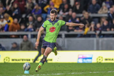 Photo for Stefan Ratchford of Warrington Wolves converts for a goal during the Betfred Super League Round 7 match Leeds Rhinos vs Warrington Wolves at Headingley Stadium, Leeds, United Kingdom, 5th April 202 - Royalty Free Image