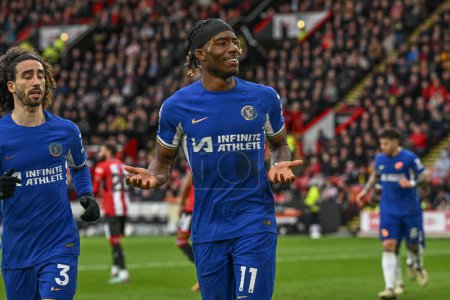 Photo for Noni Madueke of Chelsea celebrates his goal to make it 1-2 during the Premier League match Sheffield United vs Chelsea at Bramall Lane, Sheffield, United Kingdom, 7th April 202 - Royalty Free Image