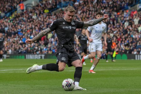 Photo for Sammie Szmodics of Blackburn Rovers takes a shot but is off target during the Sky Bet Championship match Leeds United vs Blackburn Rovers at Elland Road, Leeds, United Kingdom, 13th April 202 - Royalty Free Image