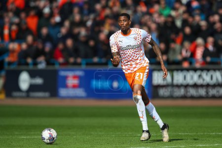 Photo for Marvin Ekpiteta of Blackpool in action during the Sky Bet League 1 match Carlisle United vs Blackpool at Brunton Park, Carlisle, United Kingdom, 13th April 202 - Royalty Free Image