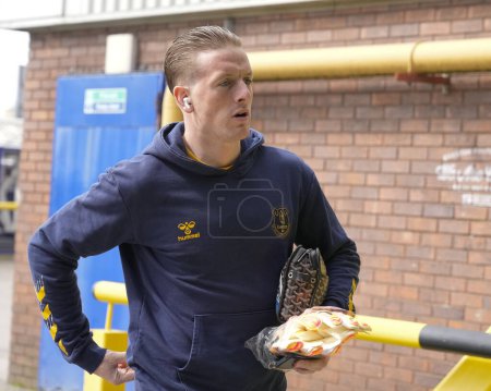 Photo for Jordan Pickford of Everton arrives at the stadium before the Premier League match Everton vs Nottingham Forest at Goodison Park, Liverpool, United Kingdom, 21st April 202 - Royalty Free Image