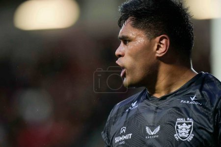 Photo for Herman Eseese of Hull FC shouts instructions during the Betfred Super League  Round 8 match St Helens vs Hull FC at Totally Wicked Stadium, St Helens, United Kingdom, 19th April 2024 - Royalty Free Image