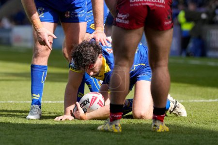 Photo for Toby King of Warrington Wolves after sustaining a cut head during the Betfred Super League Round 8 match Warrington Wolves vs Leigh Leopards at Halliwell Jones Stadium, Warrington, United Kingdom, 20th April 202 - Royalty Free Image