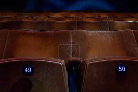 Téléchargez les photos : Vue générale du Crucible Theatre avant les Championnats du Monde de Cazoo 2024 au Crucible Theatre, Sheffield, Royaume-Uni, 28 avril 202 - en image libre de droit