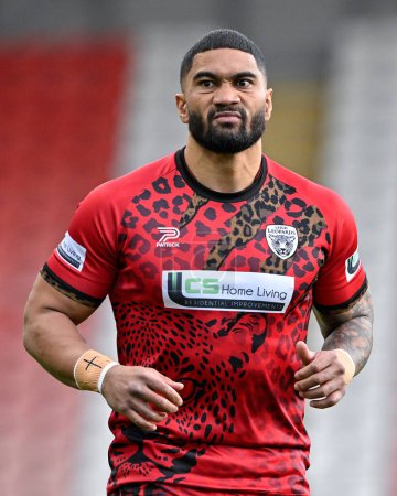 Photo for Ricky Leutele of Leigh Leopards warms up ahead of the match, during the Betfred Super League Round 9 match Leigh Leopards vs Catalans Dragons at Leigh Sports Village, Leigh, United Kingdom, 26th April 202 - Royalty Free Image