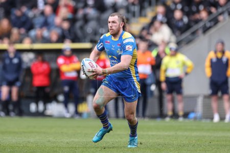 Photo for Cameron Smith of Leeds Rhinos in action during the Betfred Super League Round 9 match Hull FC vs Leeds Rhinos at MKM Stadium, Hull, United Kingdom, 28th April 202 - Royalty Free Image