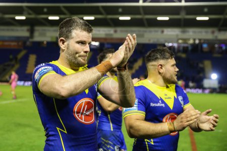 Photo for Lachlan Fitzgibbon of Warrington Wolves applauds the home fans after the Betfred Super League Round 11 match Warrington Wolves vs Hull KR at Halliwell Jones Stadium, Warrington, United Kingdom, 9th May 2024 - Royalty Free Image