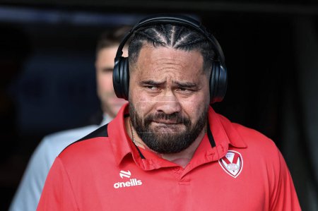 Photo for Konrad Hurrell of St. Helens arrives during the Betfred Super League Round 11 match Castleford Tigers vs St Helens at The Mend-A-Hose Jungle, Castleford, United Kingdom, 10th May 2024 - Royalty Free Image