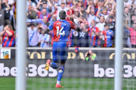 Photo for Jean-Philippe Mateta of Crystal Palace celebrates his goal to make it 0-2 Crystal Palace during the Premier League match Wolverhampton Wanderers vs Crystal Palace at Molineux, Wolverhampton, United Kingdom, 11th May 2024 - Royalty Free Image