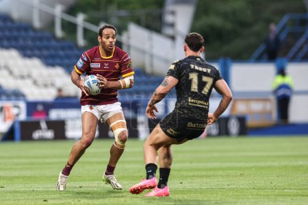 Photo for Leroy Cudjoe of Huddersfield Giants during the Betfred Super League Round 12 match Huddersfield Giants vs Leigh Leopards at John Smith's Stadium, Huddersfield, United Kingdom, 24th May 2024 - Royalty Free Image