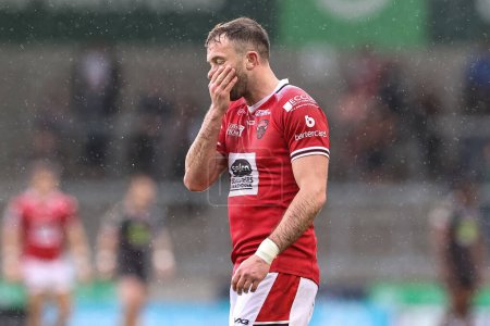 Téléchargez les photos : Ryan Brierley of Salford Red Devils reacts during the Betfred Super League Round 12 match Salford Red Devils vs Wigan Warriors at Salford Community Stadium, Eccles, United Kingdom, 26th May 2024 - en image libre de droit