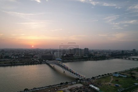 Téléchargez les photos : Pont Atal Ahmedabad Gujarat Inde. Coucher De Soleil Ahmedabad City View. - en image libre de droit