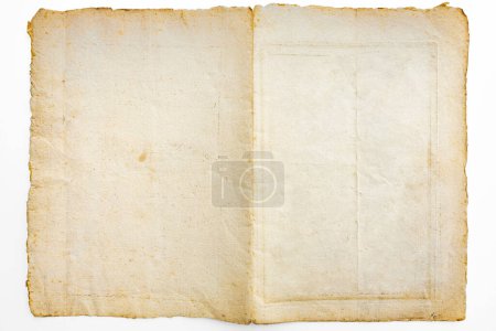 Téléchargez les photos : Pages blanches de l'ancien livre, isolées sur blanc - en image libre de droit