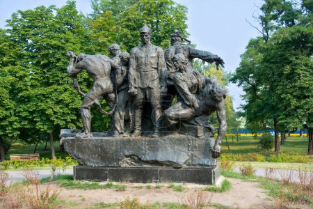Foto de Monumento a los soldados del Ejército Rojo que murieron en la Guerra Civil. Foto de alta calidad - Imagen libre de derechos