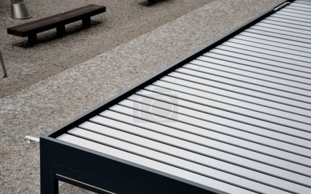 You will control the tilting roof slats with the remote control, complete control. The slats can be tilted up to 130, so you will create a shadow, but at the same time you will have enough light.