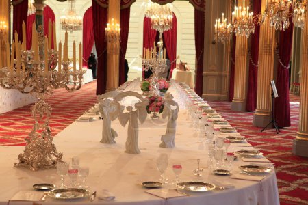 Foto de PARIS, FRANCE, SEPTEMBER 16, 2012 : interiors decors of the Elysee palace, home of the french president - Imagen libre de derechos