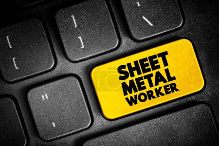 Foto de Sheet Metal Worker es un profesional que fabrica, instala y reacondiciona productos de chapa metálica, botón de texto en el teclado, fondo conceptual - Imagen libre de derechos