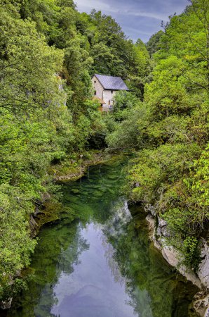 Foto de Río Casao, Concejo de Cabrales, Asturias - Imagen libre de derechos