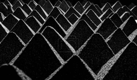 Foto de Pirámides de granito, formas geométricas - Imagen libre de derechos