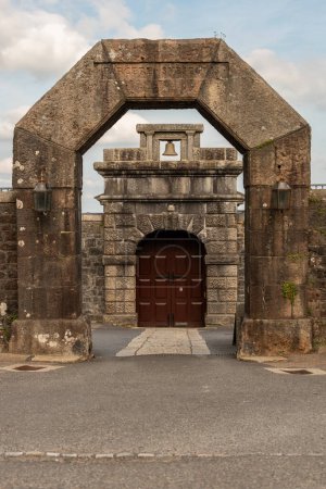 Photo for Princetown, Dartmoor, Devon, England, UK. 4th  September 2023. Gateway and entrance to HM Prison Dartmoor a historice prison in the moorland town of Princetown on Dartmoor, UK. - Royalty Free Image
