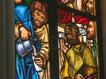 Téléchargez les photos : Interior of glass window in christian church - en image libre de droit