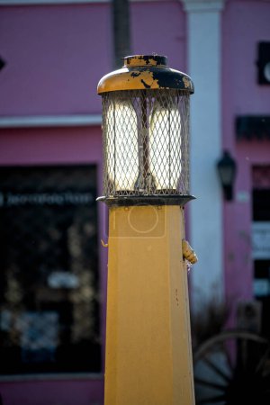 Téléchargez les photos : Pompe à essence vintage en Buenos Aires - en image libre de droit