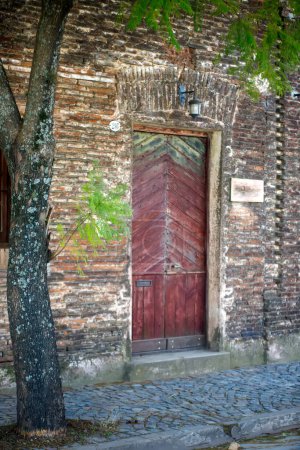 Foto de Antigua puerta de madera de la casa - Imagen libre de derechos